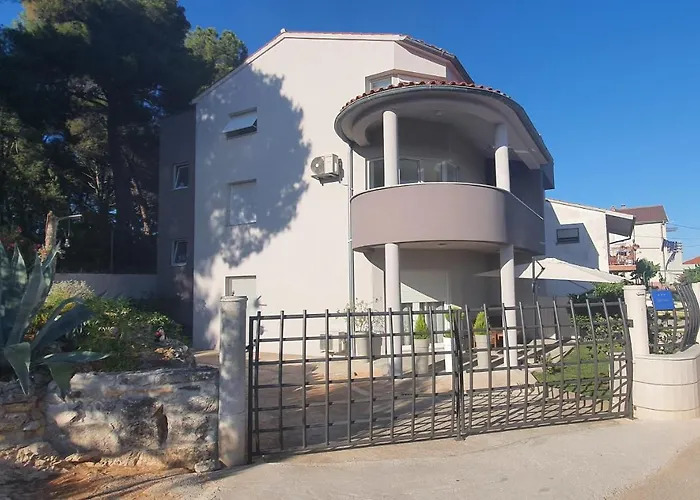 Apartman Tika